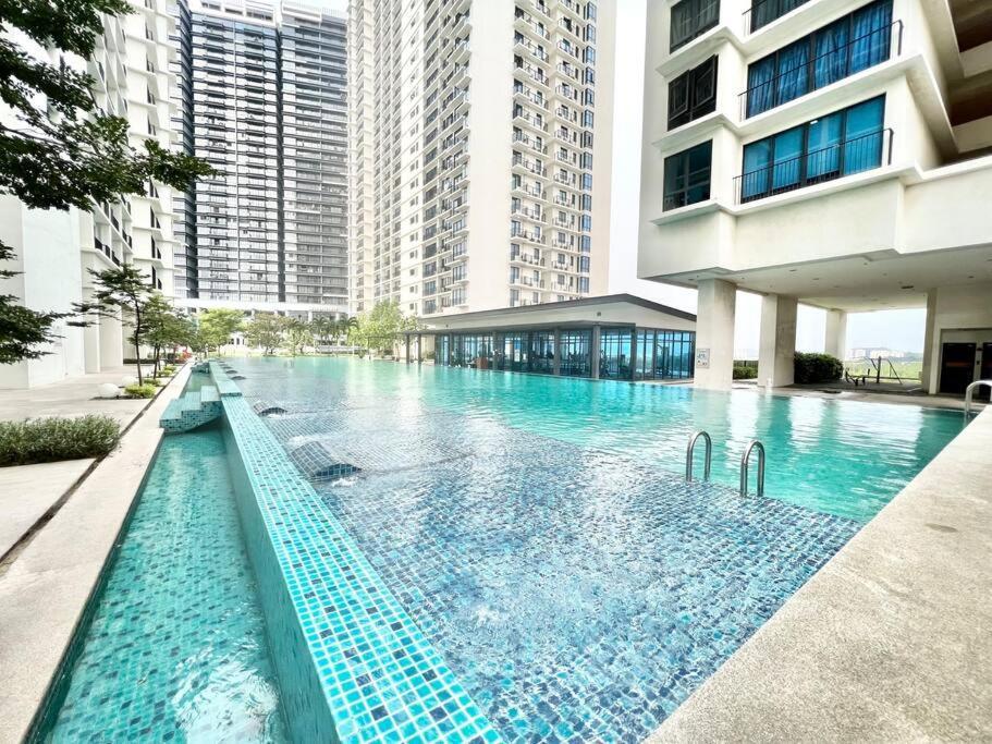D 1-5Pax Cozy Home Trefoil Setia Alam 3Bed Wifi &Tv Shah Alam Setia City Mall Екстериор снимка